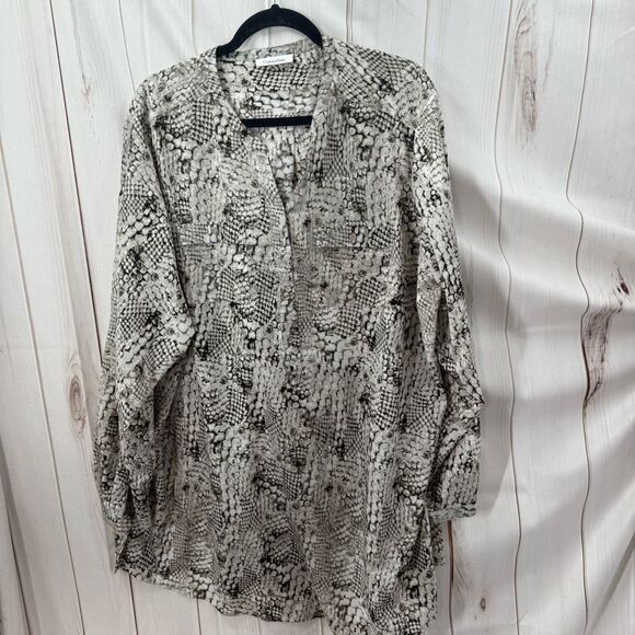 Calvin Klein Black and White Blouse - Picture 1 of 5